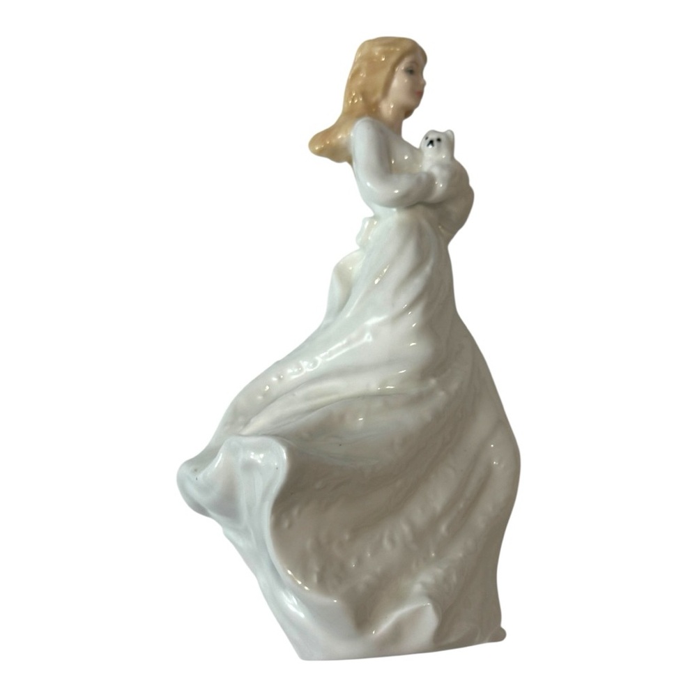 Royal Doulton Sentiments Figurine 3389 Loving You Puppy 6”